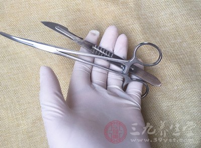 抽脂前要麻醉、注射膨胀液