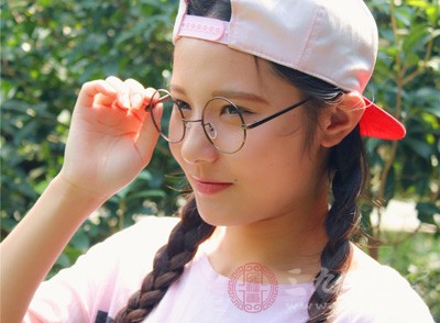 额头皱纹:和抑郁症有关 额头皱纹:和抑郁症有关