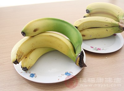 香蕉不仅护胃，还能提升血糖浓度
