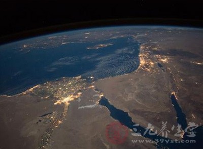 地球发来欠费通知 人类本年度资源额度已用完