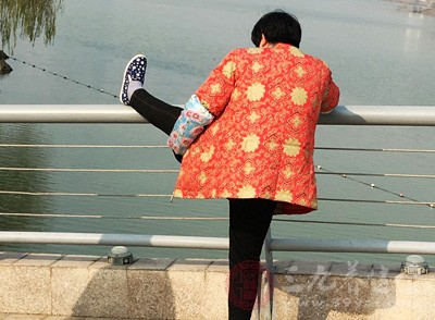 老年流感演变成肺炎的比例较高 老年流感演变成肺炎的比例较高