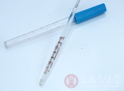 而女性由于生殖激素比较复杂,会调节体温不断变化 而女性由于生殖激素比较复杂,会调节体温不断变化