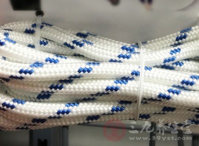 就是刚开始的时候跳完脚很疼 就是刚开始的时候跳完脚很疼