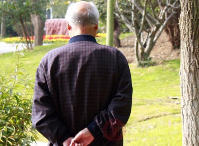 精神抑郁的人患帕金森病的比例远远高于正常人