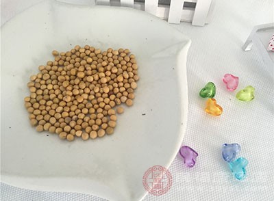 应多吃黄豆和豆制品