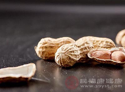 動(dòng)物內(nèi)臟、海產(chǎn)食品、花生、豆角、菠菜等