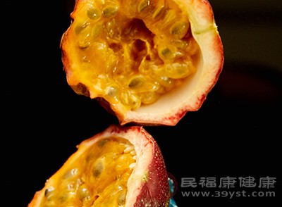 百香果中含有很多种水果的特殊芳香