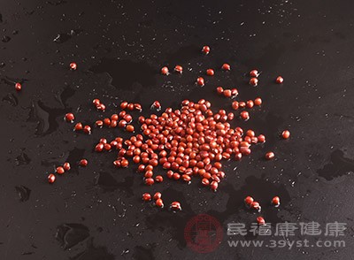 紅小豆含有豐富的B族維生素和鐵質(zhì)