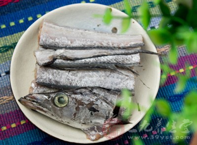 選購“冰鮮魚”，應該先觀察其眼睛和鰓