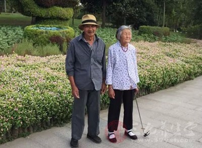 老年斑的出现，预示着衰老，需要大家多注意