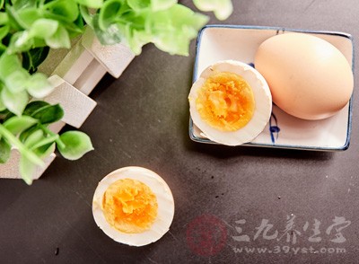 一些本不應(yīng)對(duì)腸道造成影響的食品，如雞蛋、牛奶等