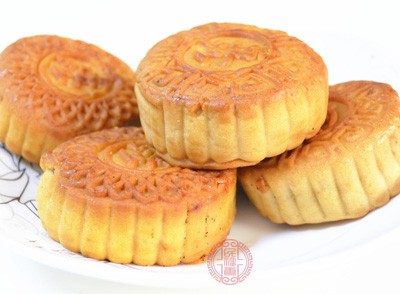 ��ʳҩ������������ߣ���ʹ�õ�ԭ�����ϡ����Ӽ����޴Ӳ���