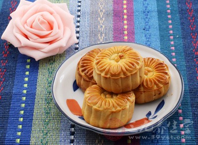 中秋节已过 申城老字号散装月饼仍受追捧 - 民