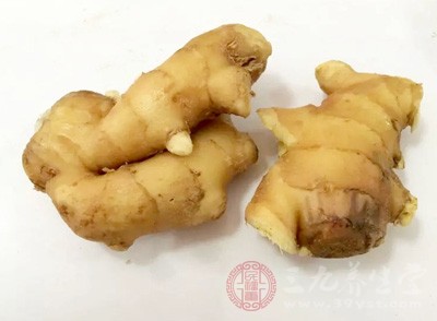 姜具有增進(jìn)食欲，促進(jìn)新陳代謝，保溫身體的作用