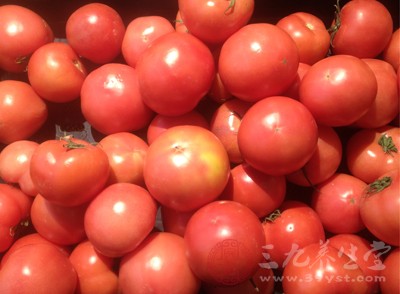 女人吃西红柿的好处 可以预防白内障(2) - 民福