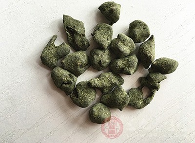 聞香品味:看了茶葉的外觀后,就可以沖泡聞其香品其味了