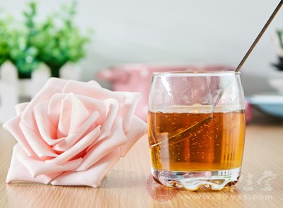 蜂蜜是营养十分丰富的食材 蜂蜜是营养十分丰富的食材