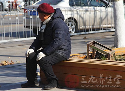 吃燕窩可潤肺止咳、補(bǔ)中益氣