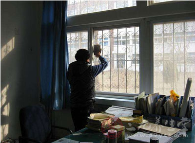 男子肺被细菌"啃"个洞 只因一周前做了大扫除