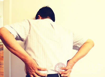 男人腰疼怎么回事 男人腰疼有哪些治疗方法