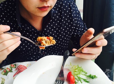 催吐,会影响到身体电解质,造成电解质失衡 催吐,会影响到身体电解质,造成电解质失衡