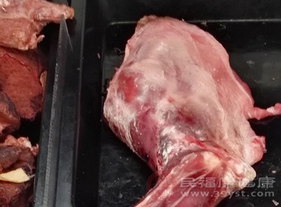 爹爹吃羊肉险丢命 爹爹吃羊肉险丢命