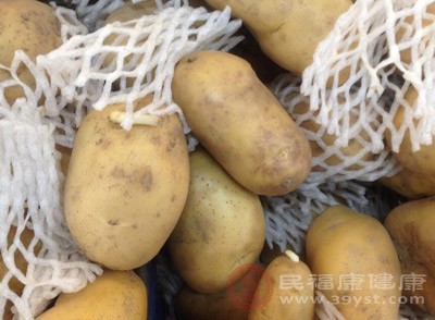 土豆怎么炒好吃又简单 土豆发芽了还能吃吗