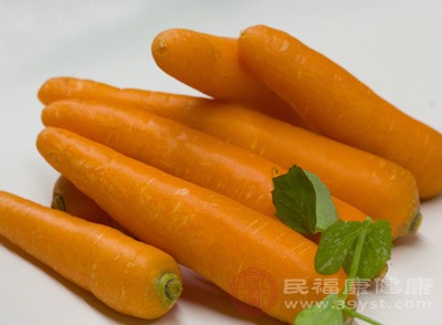 吃胡萝卜的好处是什么 现在知道还不晚