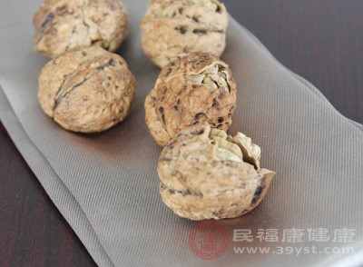 少吃硬質(zhì)食物