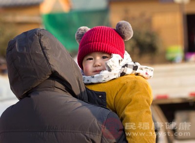 一般來說，大多數(shù)新生兒黃疸都不需要治療