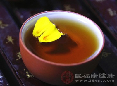 恢复期不宜饮用浓咖啡和浓茶等