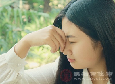 患上月子病以后，頭疼、頭暈的癥狀也會(huì)伴隨左右