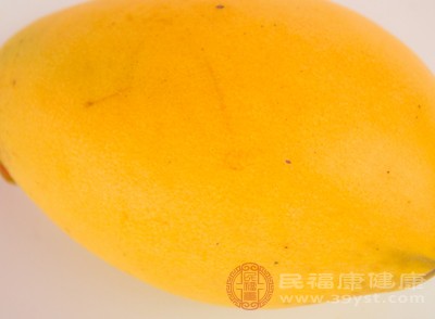 芒果還含有豐富的膳食纖維，可以促進(jìn)胃腸蠕動(dòng)