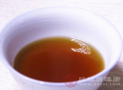 在產(chǎn)后喝紅糖水能幫助產(chǎn)婦快速的回復(fù)體力