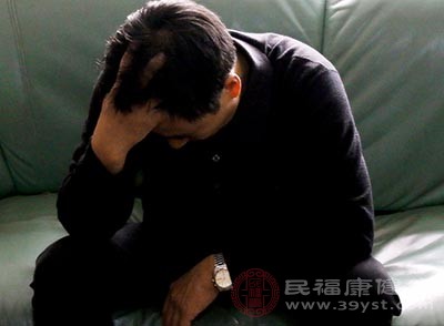 流鼻血也是因?yàn)楸乔贿^(guò)于干燥了，所以不要因?yàn)榱鞅茄饺藨n天了