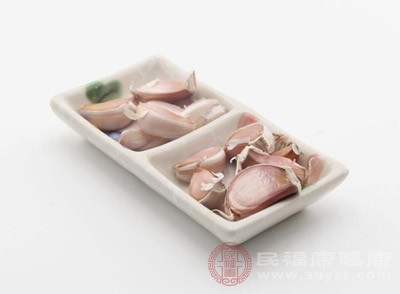 生大蒜1000g，枸杞莖葉150g