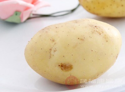 土豆不能和什么一起吃 这样吃土豆竟会长结石