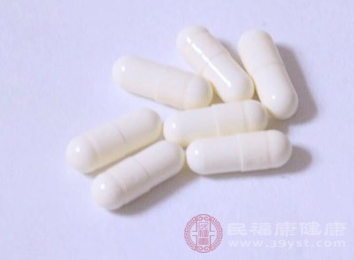 20%碘苷溶液治療甲周疣