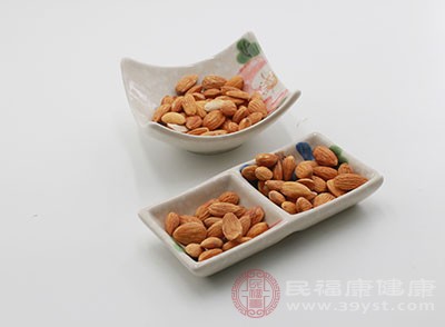 吃杏仁要注意它的食用禁忌