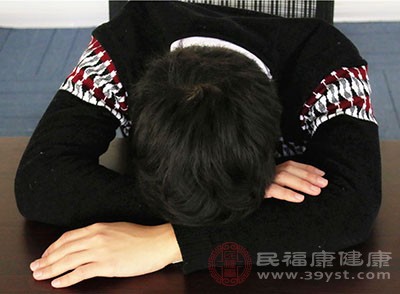 疲勞駕駛要避免睡眠不足