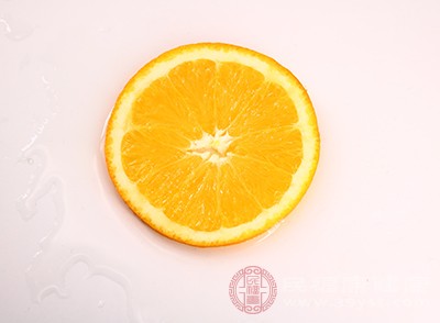 橙子可以帮助我们促进消化