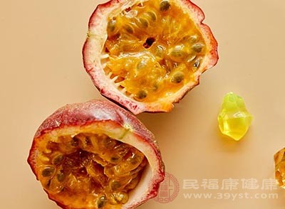 百香果的功效 多吃这种水果能排毒养颜