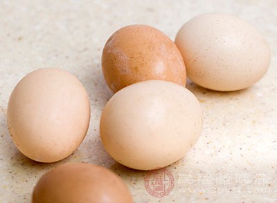 鸡蛋不能和什么一起吃 吃它不要加糖