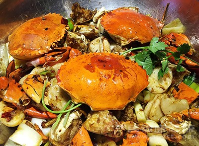 螃蟹肉味鲜美、营养丰富