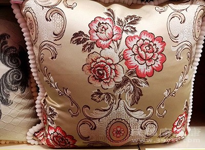 市面上出售的决明子枕头大多会在决明子和枕套之间填充进一些棉花