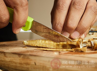 竹筍是“菜中珍品”，高纖低脂防便秘