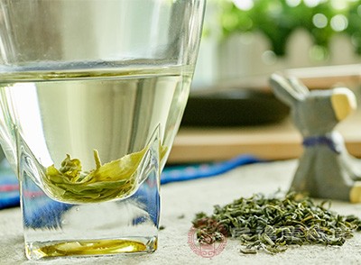 喝绿茶，对我们的身体有很大的益处