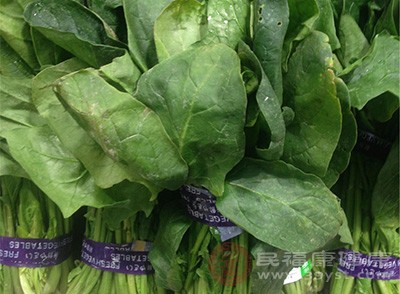 蕨菜是一种比较有营养的食物，它里面含有蕨菜素的成分