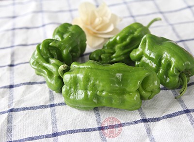 青椒是一种很有营养的蔬菜，它含有丰富的维生素P