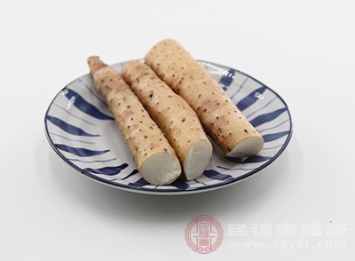 淮山藥約500g;排骨約250g